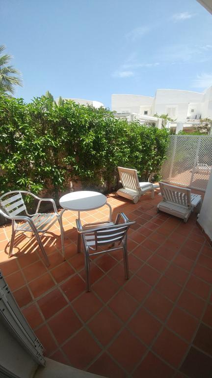 Hotel Las Calas Agua Amarga  Exterior photo