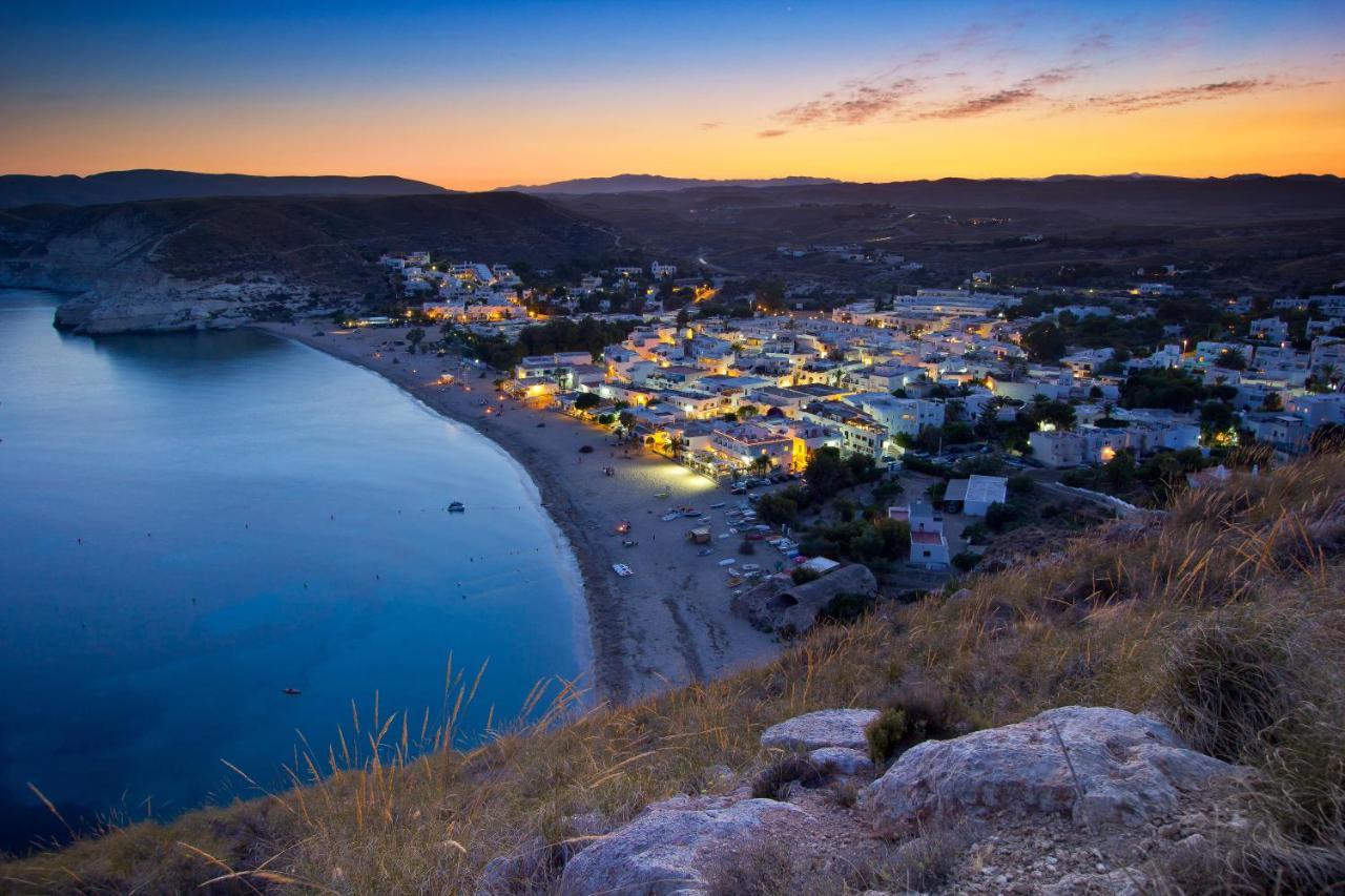 Hotel Las Calas Agua Amarga  Exterior photo
