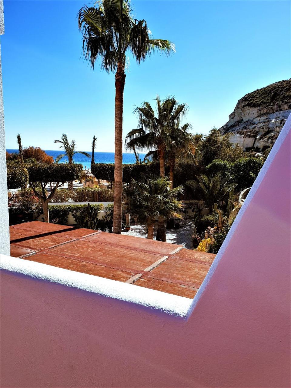 Hotel Las Calas Agua Amarga  Exterior photo