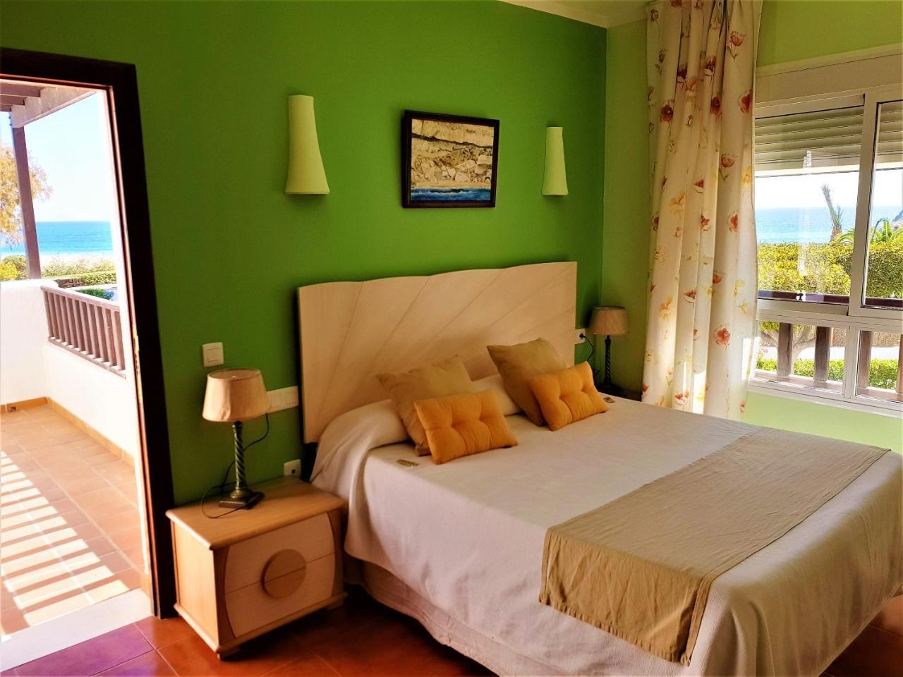 Hotel Las Calas Agua Amarga  Exterior photo