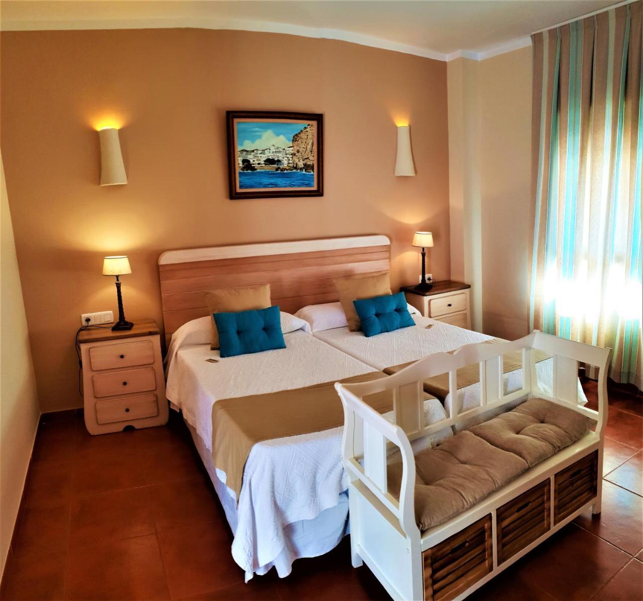 Hotel Las Calas Agua Amarga  Exterior photo