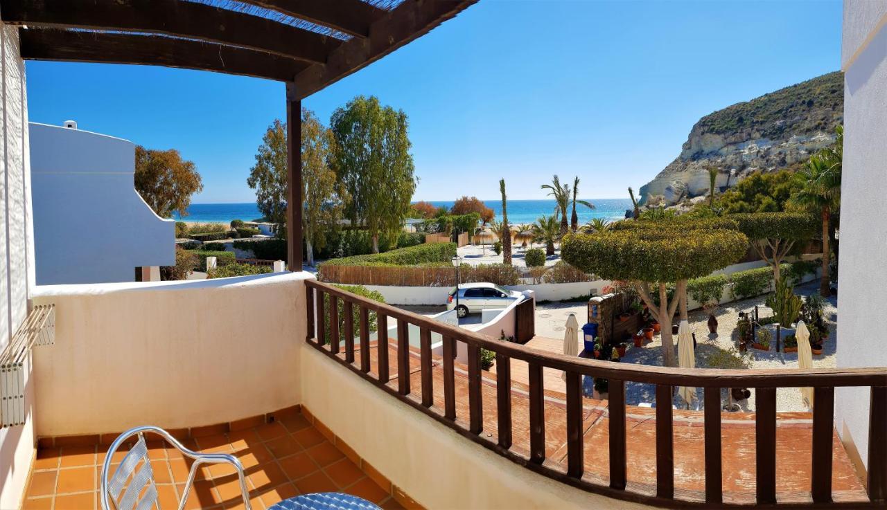 Hotel Las Calas Agua Amarga  Exterior photo