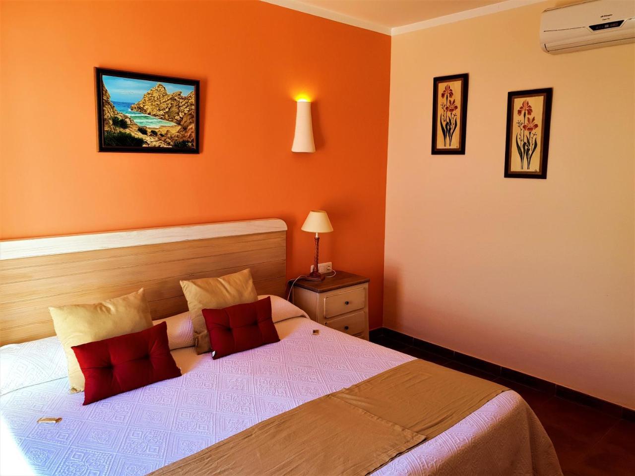 Hotel Las Calas Agua Amarga  Exterior photo